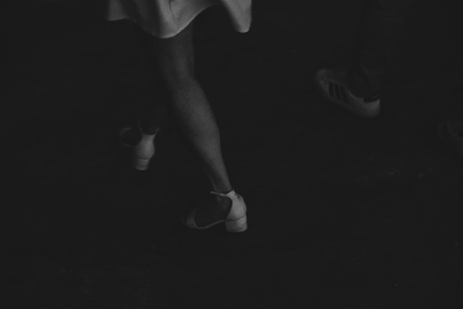 Fotografía de save the date en Ensenada Baja California por fotógrafo de bodas destino en México